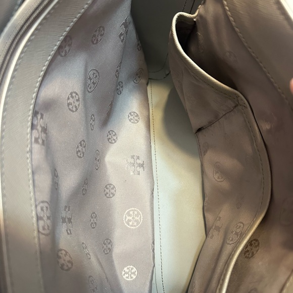 Tory Burch Tote Bag - Picture 11 of 14